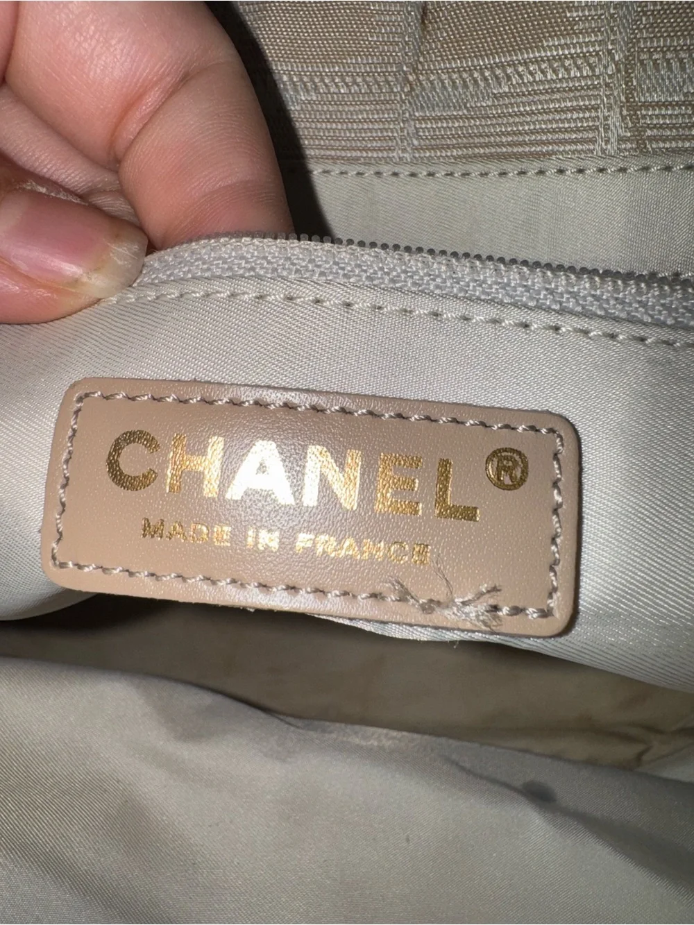 CHANEL authentic cream Patterned Tote with Leather Straps
